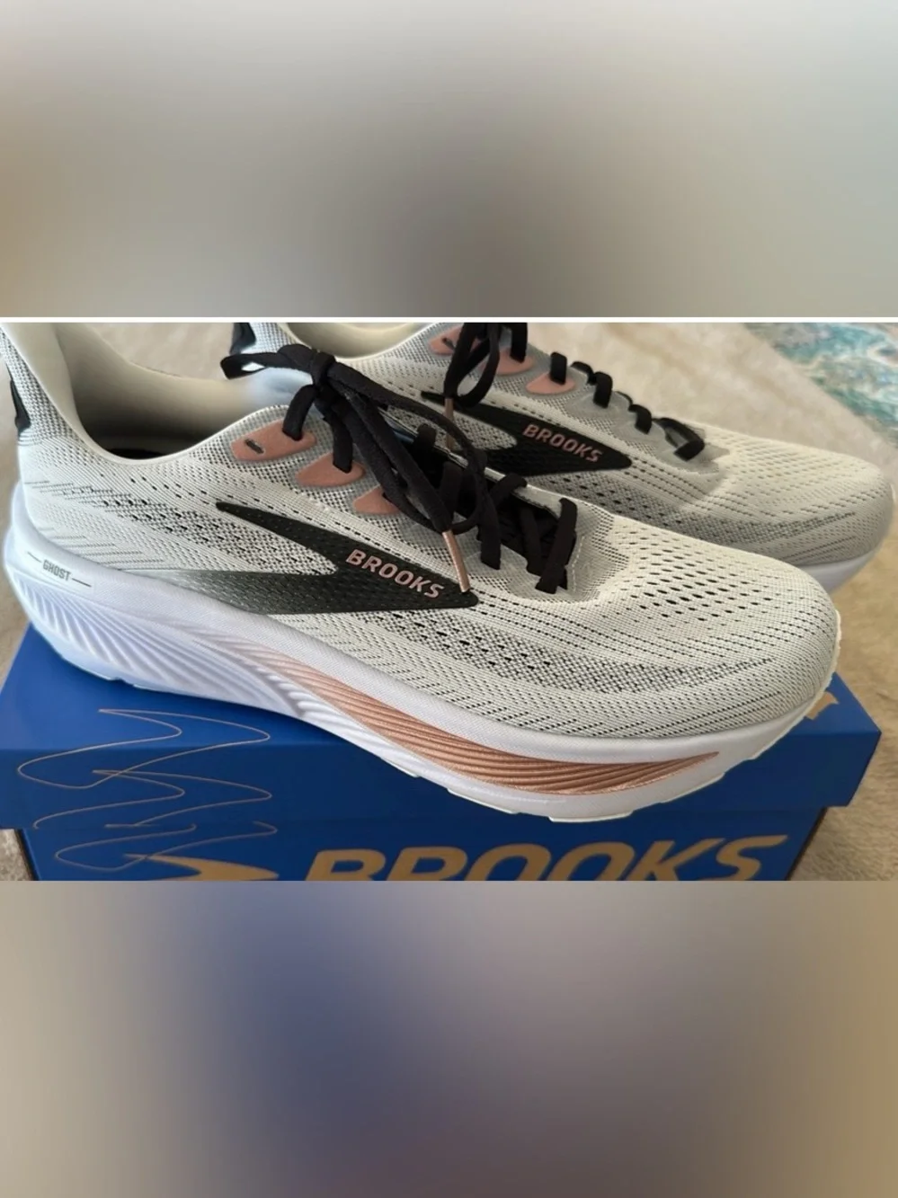 Brand New - Brooks Women's Ghost 17 White and Rose Gold Running/Walking Shoes